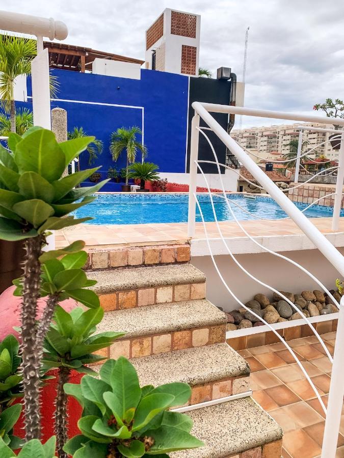 La Iguana Vallarta Lgbt Adults Only - Romantic Zone - Party Clubbing Street Пуэрто-Вальярта Экстерьер фото